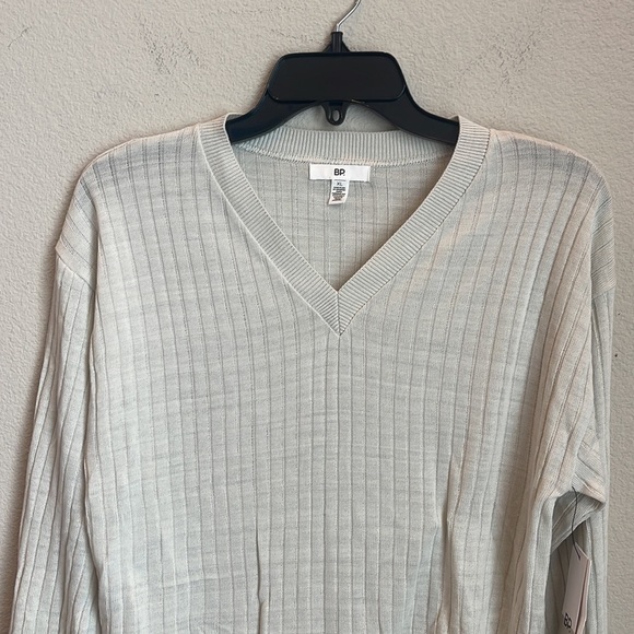 NWT BP Ribbed V Neck Pullover Sweater Size X-Large - Picture 3 of 8